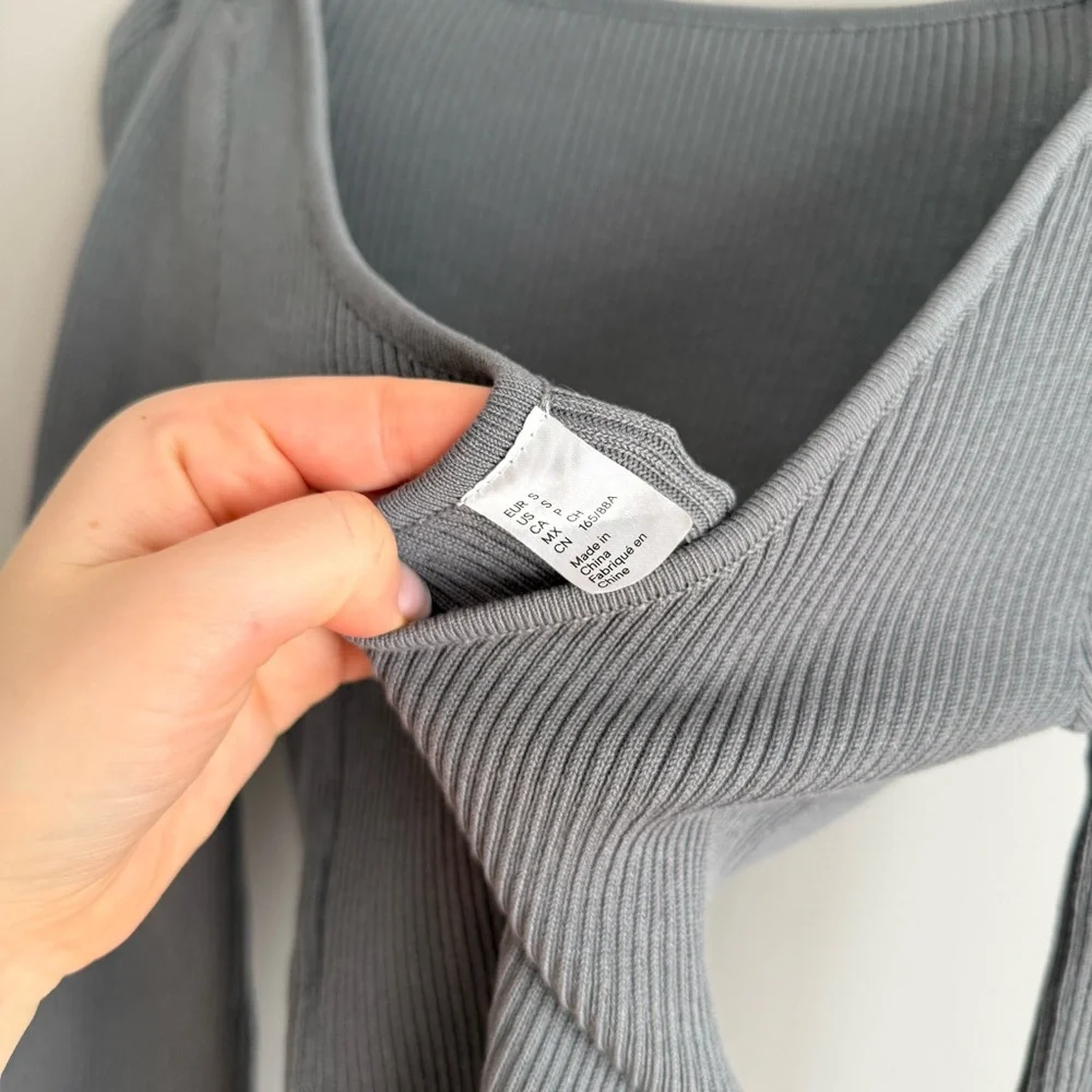 H&M Grey Slim Ribbed Boatneck Long Sleeve Sweater Dress - Picture 3 of 3